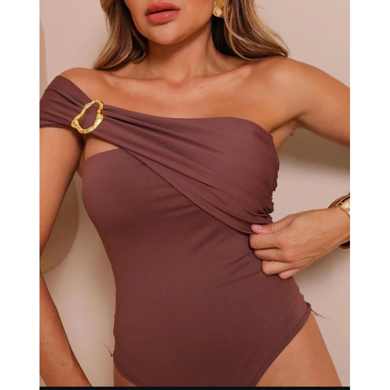 Body Feminino Ombro Único com Fivela Dourada Fashion